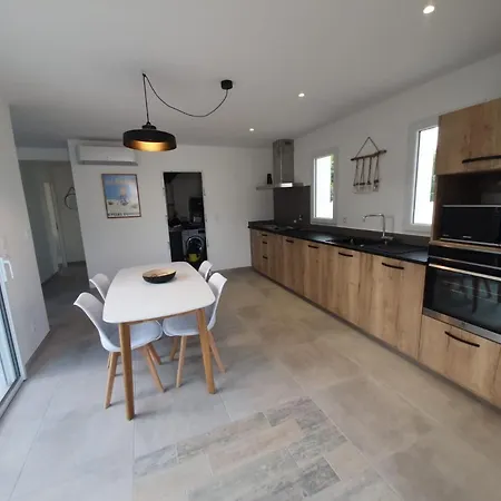 Le Clos Des Baigneurs 道拉斯奥莱龙