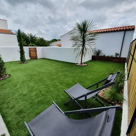 Le Clos Des Baigneurs 道拉斯奥莱龙