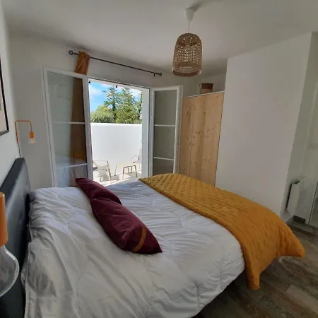 Le Clos Des Baigneurs * 道拉斯奥莱龙